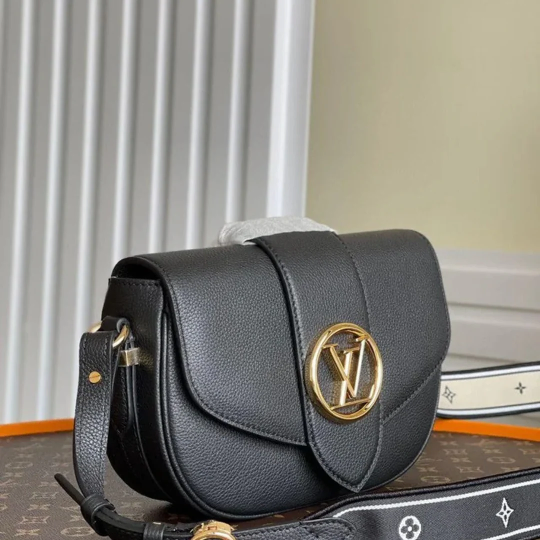 LOUIS VUITTON PONT 9 SOFT MM BAG